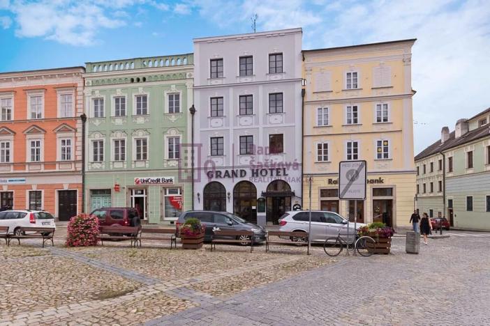 Pronájem restaurace, Jindřichův Hradec, nám. Míru, 160 m2