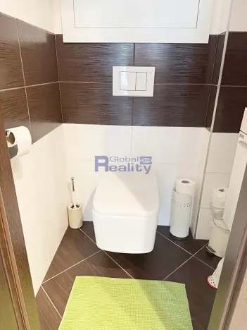 Prodej bytu 4+kk, Pardubice, Na Rybníčkách, 85 m2