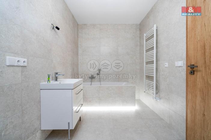 Prodej bytu 3+kk, Třebechovice pod Orebem, Masarykovo náměstí, 94 m2