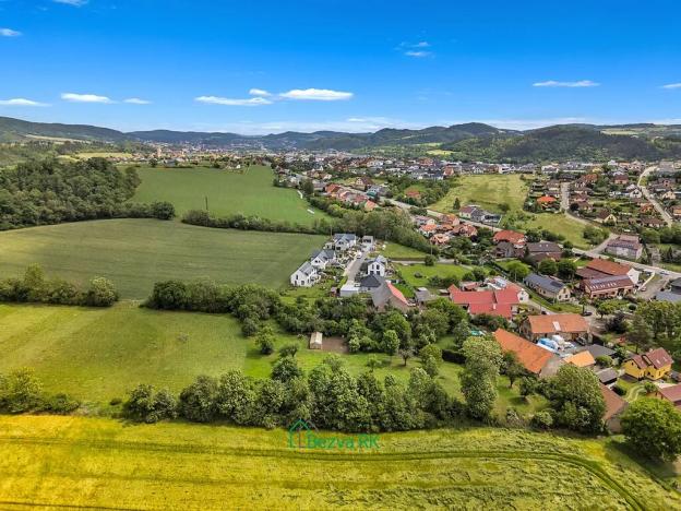 Prodej pozemku pro bydlení, Beroun, 1318 m2