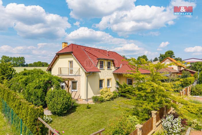 Prodej rodinného domu, Hostomice, Luční, 222 m2
