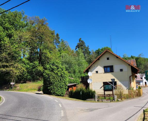 Prodej rodinného domu, Karlovice, 300 m2