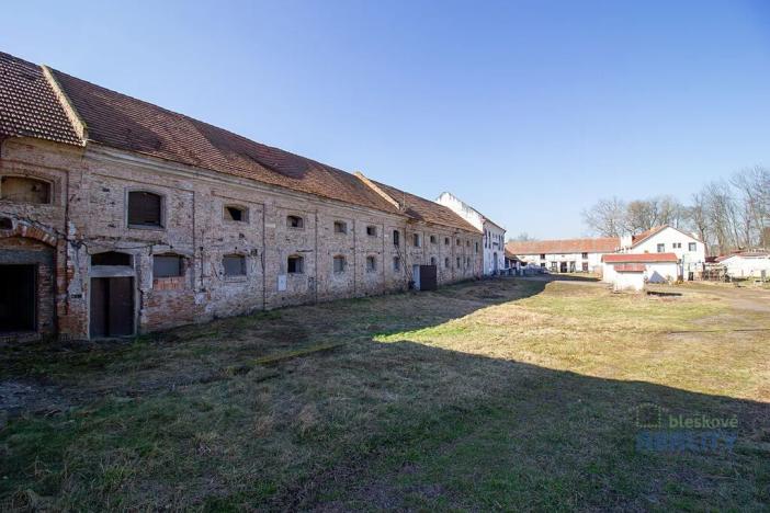 Prodej pozemku pro bydlení, Kojetice, Moravcova, 2906 m2