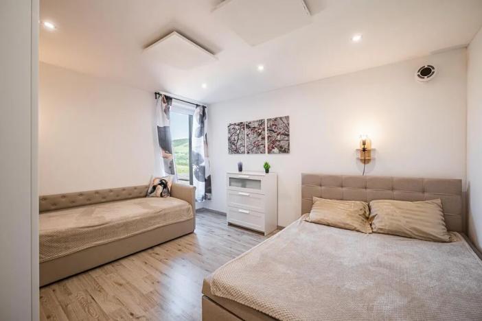 Prodej vily, Loučná pod Klínovcem, 210 m2