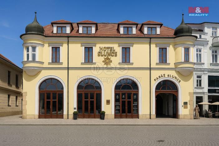 Pronájem obchodního prostoru, Uherské Hradiště, Masarykovo náměstí, 36 m2