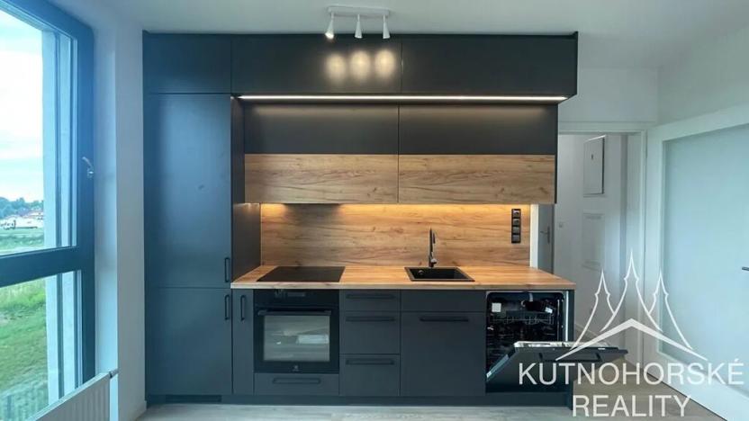 Pronájem bytu 1+kk, Kolín, Zásmucká, 28 m2