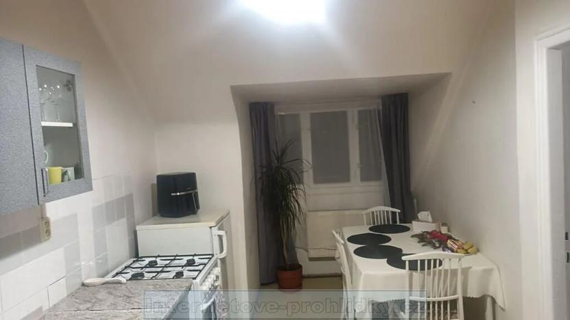 Pronájem bytu 1+kk, Praha - Hlubočepy, Silurská, 40 m2