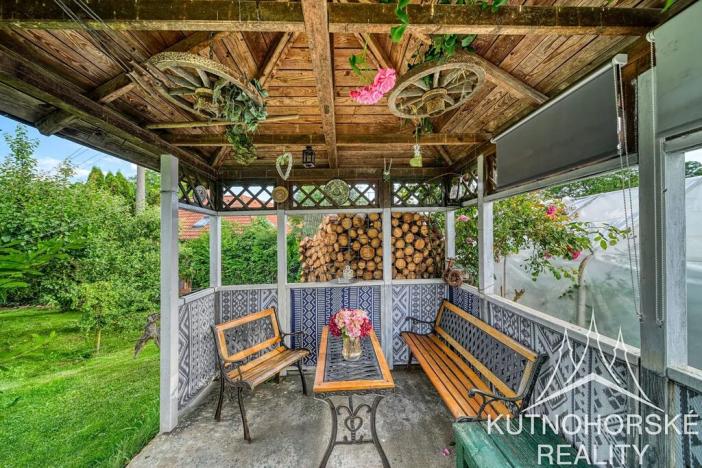 Prodej rodinného domu, Červené Janovice, 144 m2