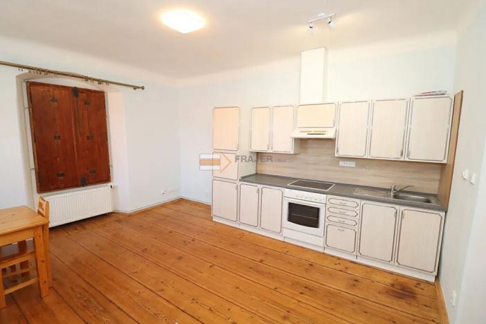 Pronájem bytu 1+kk, Uhlířské Janovice, Václavské náměstí, 26 m2