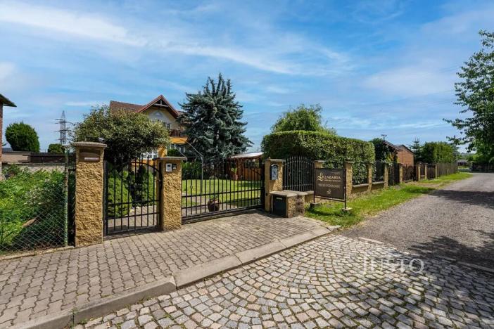 Prodej kanceláře, Uherské Hradiště, V Zahradách, 474 m2