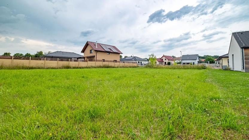 Prodej pozemku pro bydlení, Krakovany, 726 m2