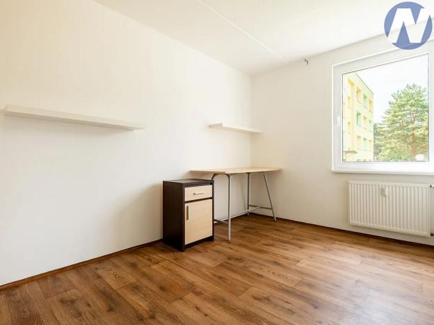 Prodej bytu 3+1, Lhenice, Sídliště SNP, 74 m2