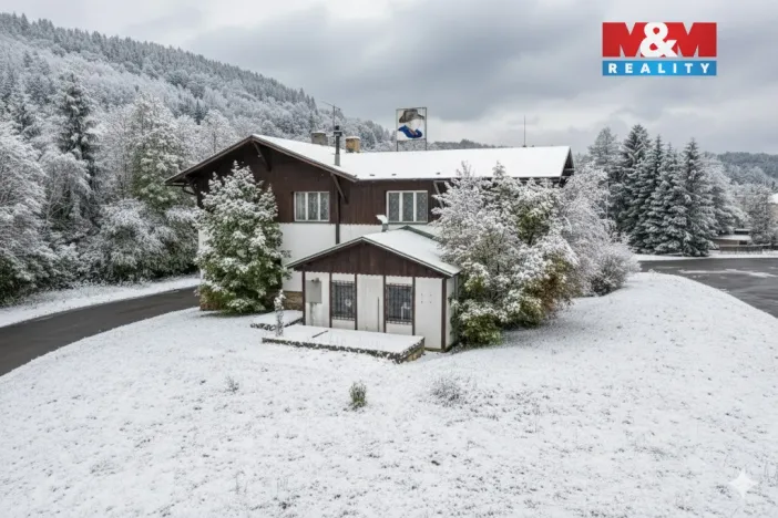 Prodej restaurace, Plavy, 500 m2