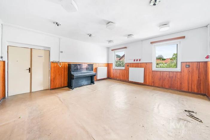 Prodej vícegeneračního domu, Zálezly, 900 m2