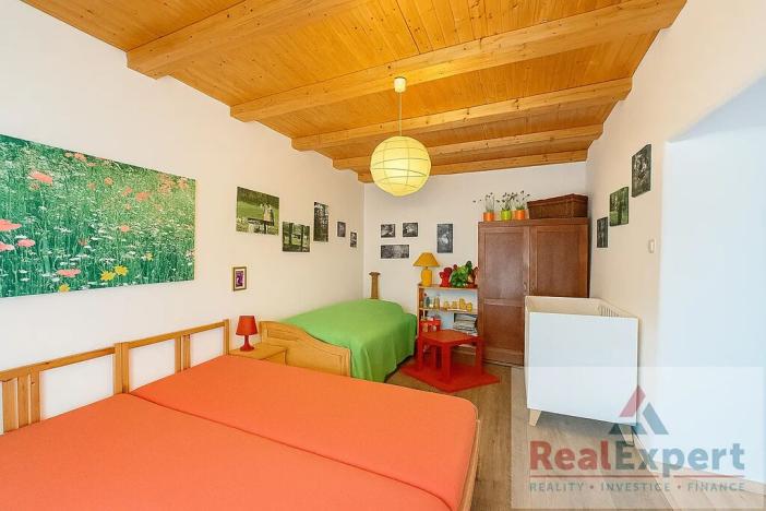 Prodej rodinného domu, Vraný, 250 m2