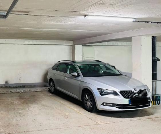 Prodej garážového stání, Praha - Řepy, Laudova, 11 m2