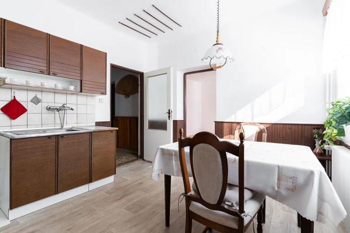 Prodej vícegeneračního domu, Nová Ves, 212 m2