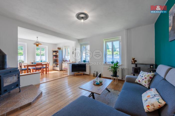 Prodej rodinného domu, Stříbrná, 228 m2