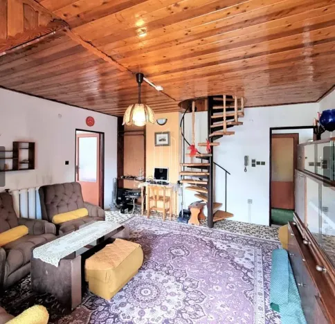 Prodej rodinného domu, Velké Karlovice, 188 m2