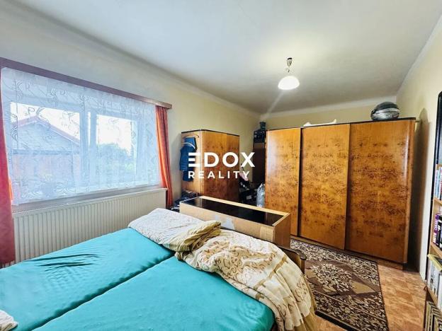 Prodej rodinného domu, Chrást, 280 m2