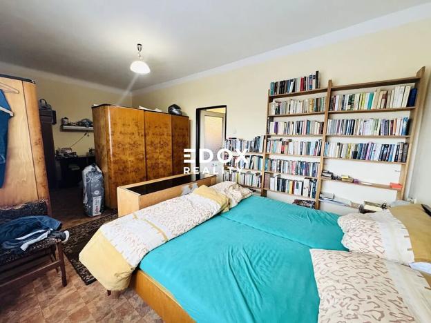 Prodej rodinného domu, Chrást, 280 m2