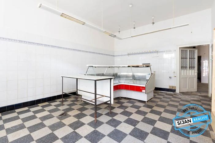 Prodej rodinného domu, Zlaté Hory, nám. Svobody, 300 m2