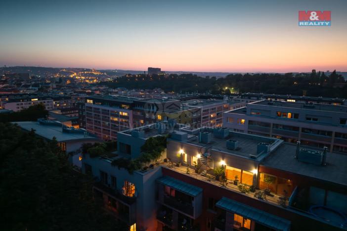 Prodej bytu 5+kk, Praha, Jeseniova, 176 m2