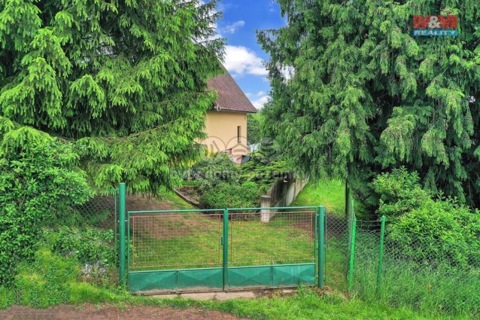 Prodej zahrady, Dvůr Králové nad Labem, 676 m2