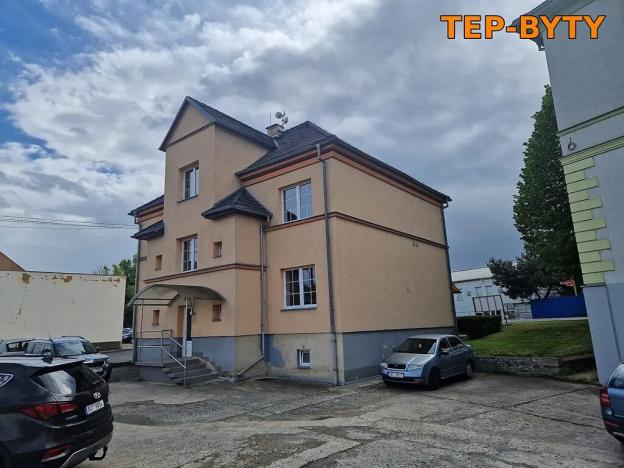 Prodej kanceláře, Bílina, Náměstí, 700 m2