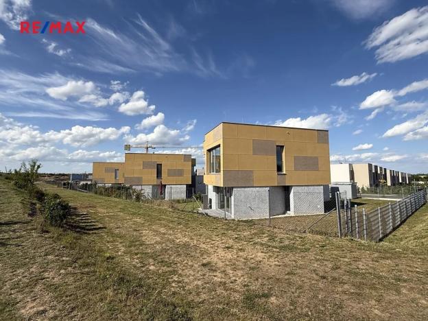 Prodej rodinného domu, Praha - Horní Počernice, Krotitelů, 197 m2