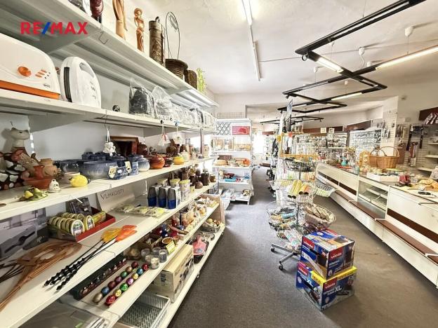 Prodej obchodního prostoru, Doksy, Panská, 300 m2