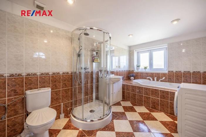 Prodej rodinného domu, Praha - Kunratice, Valcířská, 181 m2