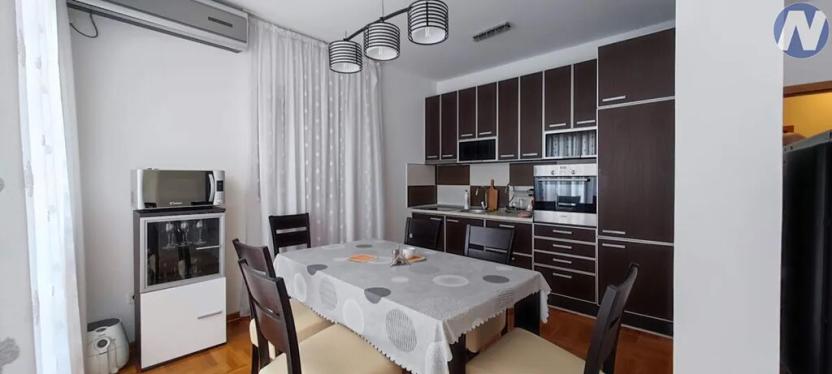 Prodej bytu 3+1, Petrovac, Černá Hora, 79 m2