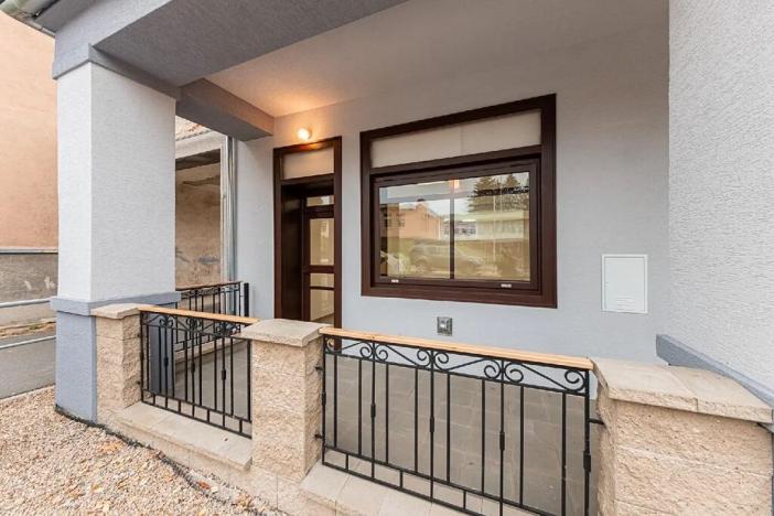 Prodej obchodního prostoru, Přelouč, Smetanova, 69 m2