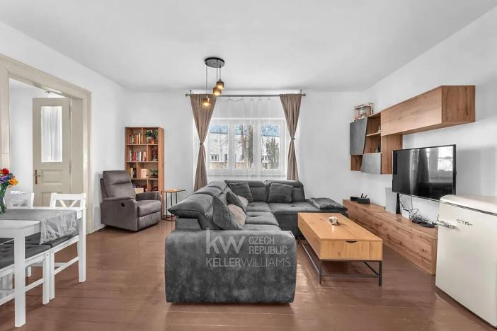 Prodej rodinného domu, Velim, Palackého, 270 m2