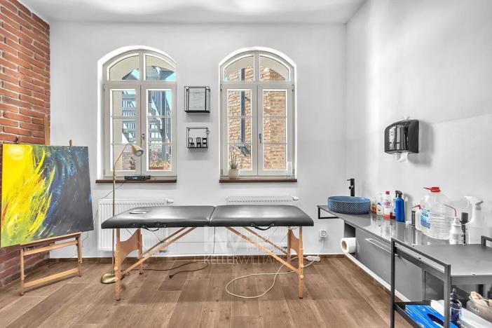 Prodej rodinného domu, Velim, Palackého, 270 m2