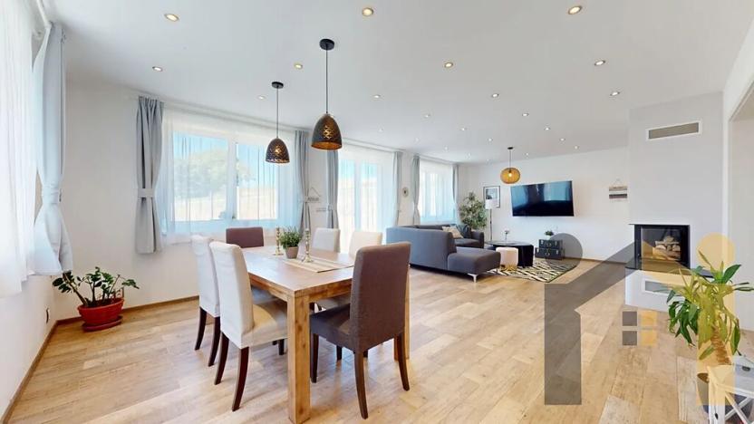 Prodej rodinného domu, Vinařice, 269 m2