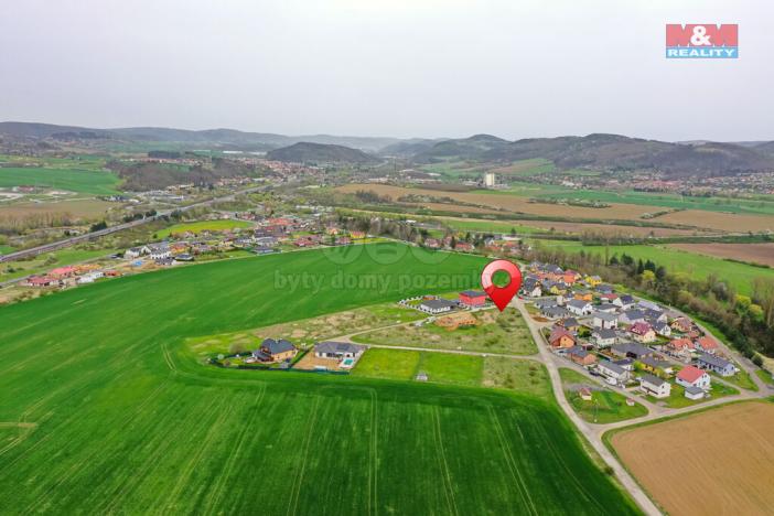 Prodej pozemku pro bydlení, Bavoryně - U Vodojemu, 1091 m2
