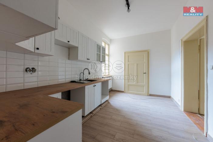 Prodej činžovního domu, Nejdek, náměstí Karla IV., 766 m2