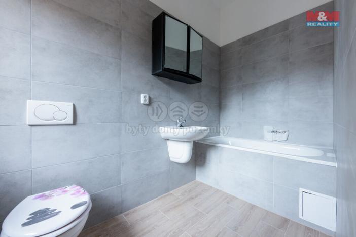 Prodej činžovního domu, Nejdek, náměstí Karla IV., 766 m2