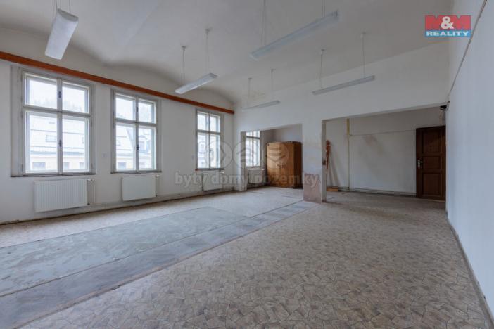 Prodej činžovního domu, Nejdek, náměstí Karla IV., 766 m2