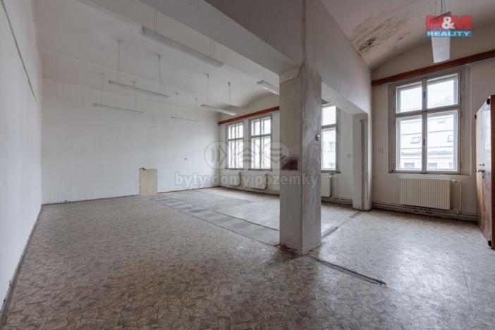 Prodej činžovního domu, Nejdek, náměstí Karla IV., 766 m2