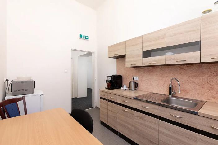 Pronájem kanceláře, Opava, Na Rybníčku, 180 m2