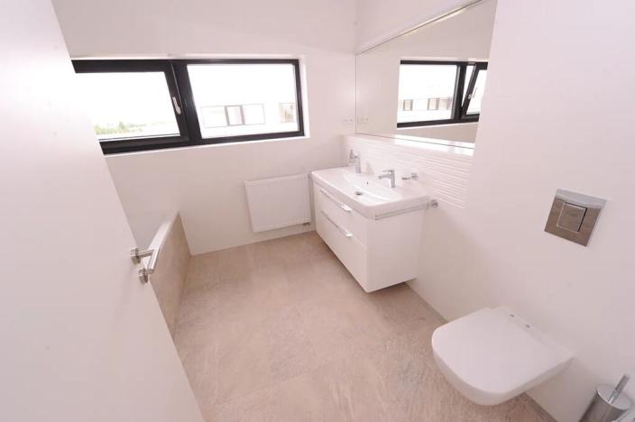 Pronájem rodinného domu, Praha - Horní Měcholupy, U Golfu, 169 m2