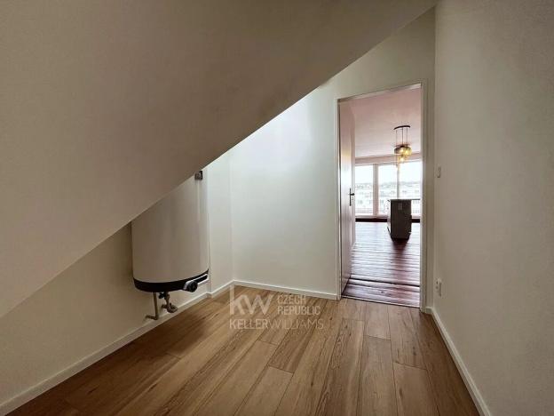 Pronájem bytu 2+kk, Praha - Břevnov, 8. listopadu, 81 m2