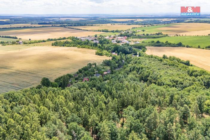 Prodej pole, Kunějovice, 1697 m2