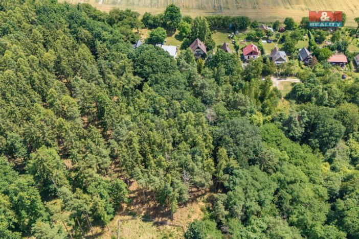 Prodej pole, Kunějovice, 1697 m2