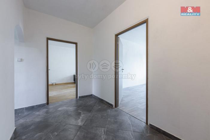 Prodej bytu 3+1, Cheb, 17. listopadu, 67 m2