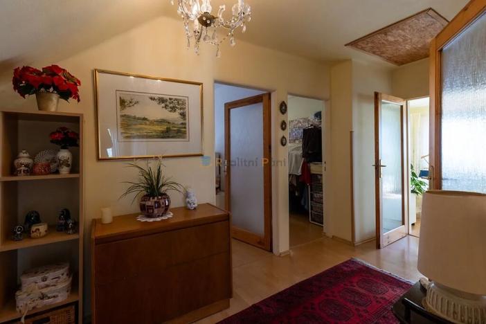 Prodej rodinného domu, Zdice, 294 m2