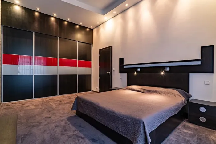 Prodej bytu 2+kk, Karlovy Vary, Divadelní náměstí, 65 m2